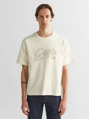Męski kremowy T-shirt z haftem Gant i dekoltem w kształcie litery C