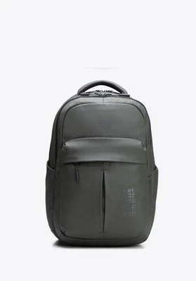 Męski plecak z kieszenią na laptopa 15,6” khaki Wittchen