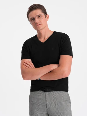 Zdjęcie produktu Męski sygnowany t-shirt V-neck z elastanem – czarny V3 Ombre Clothing