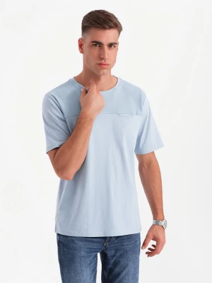Zdjęcie produktu Męski t-shirt LOOSE FIT z kieszonką – błękitny V4 - Rozmiar: L Ombre Clothing