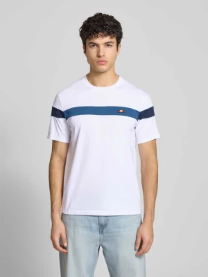 męski t-shirt o kroju regular fit z detalem z logo model 'Caserio' Ellesse
