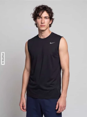 męski t-shirt w kroju regular fit z nadrukiem z logo Nike Czarny