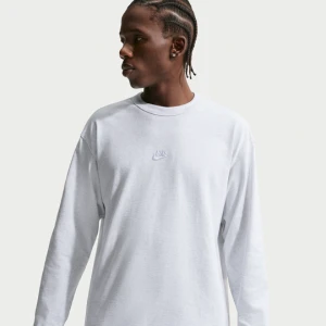 Męski T-shirt z długim rękawem Nike Premium Essentials - Brązowy
