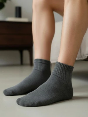 Męskie ciemnoszare bawełniane skarpetki bezuciskowe z płaskim szwem - Stay fresh MARILYN