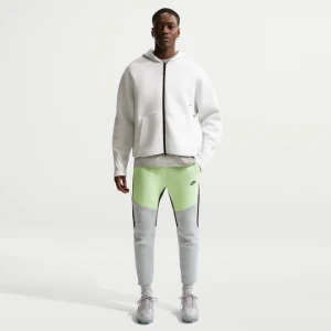 Męskie dzianinowe joggery Nike Tech - Zieleń