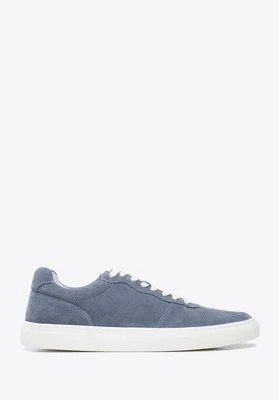 Męskie sneakersy zamszowe klasyczne niebieskie Wittchen