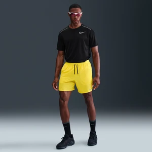 Męskie spodenki do biegania z wszytą bielizną 18 cm Nike Dri-FIT Stride - Żółty