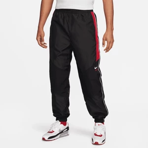 Męskie spodnie z tkaniny Nike Air - Czerń