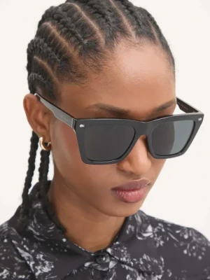 Michael Kors okulary przeciwsłoneczne damskie kolor czarny 0MK2225U