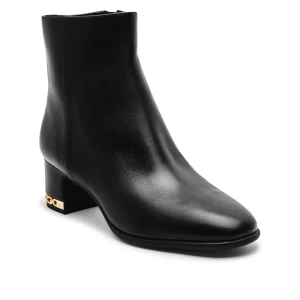 Michael Kors Skórzane botki JUNE