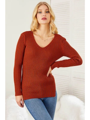 Milan Kiss Sweter w kolorze ceglanym rozmiar: L