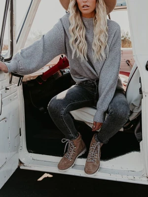 Milan Kiss Sweter w kolorze szarym rozmiar: M