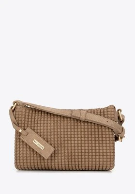 Minitorebka crossbody w geometryczny wzór brązowa Wittchen