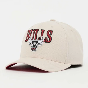 Mitchell & Ness TEAM NAME PRO CROWN NBA CHICAGO BULLS bone uniseks Czapki beż rozmiar Akcesoria
