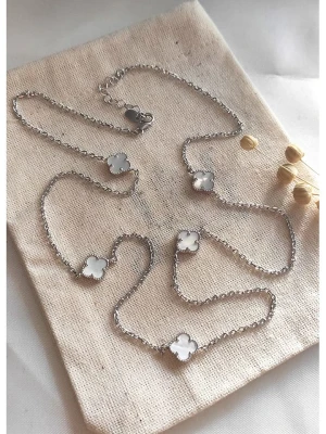 Miu Silver Srebrny naszyjnik z elementami ozdobnymi - dł. 60 cm rozmiar: onesize