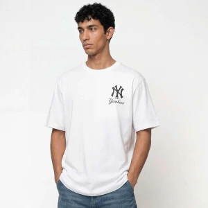 MLB CF Graphics Regular Tee New York Yankees New Era biały