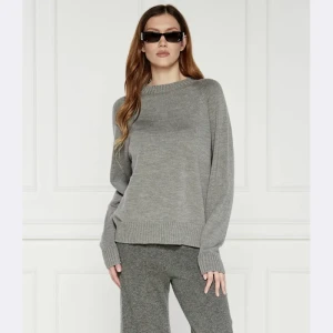 MM Wełniany sweter