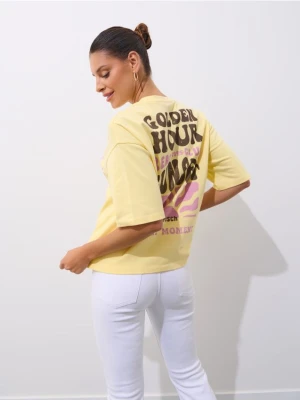 Mohito - Bawełniany masełkowy t-shirt z nadrukiem - żółty