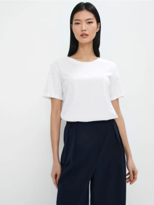 Mohito - Bawełniany t-shirt z dżetami - biały