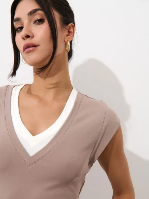Mohito - Beżowa bluzka z dekoltem V - beżowy