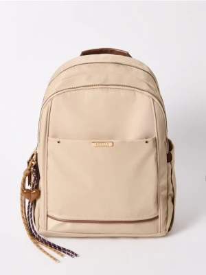 Mohito - Beżowy plecak z brelokiem - beżowy
