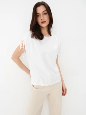 Mohito - Biały t-shirt z bawełny - biały