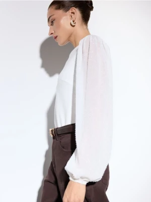 Mohito - Bluzka z ozdobnymi rękawami - kremowy