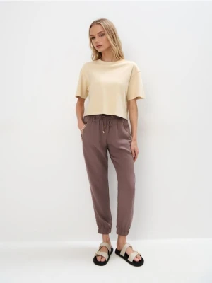 Mohito - Brązowe spodnie joggery - brązowy