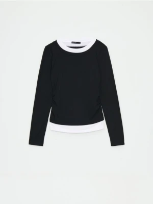 Mohito - Czarna bluzka basic - czarny