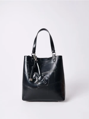 Mohito - Czarna torba worek z brelokiem - czarny