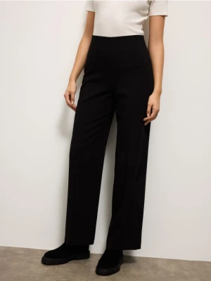 Mohito - Czarne spodnie wide leg - czarny