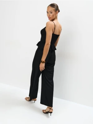 Mohito - Czarny kombinezon na ramiączkach - czarny