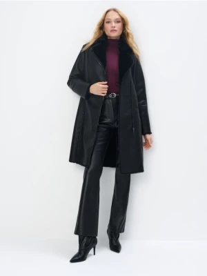 Mohito - Czarny płaszcz z wiązaniem - czarny