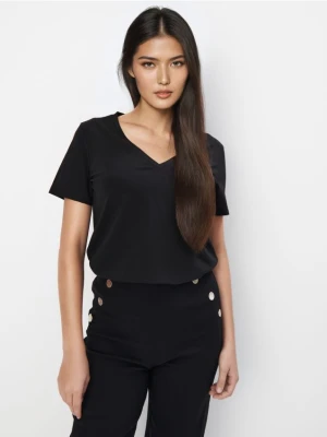 Zdjęcie produktu Mohito - Czarny t-shirt z bawełną i wiskozą - czarny