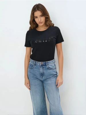 Mohito - Czarny t-shirt z cekinową aplikacją - czarny
