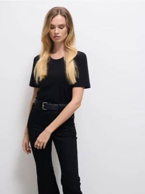 Mohito - Czarny t-shirt z dodatkiem wełny - czarny