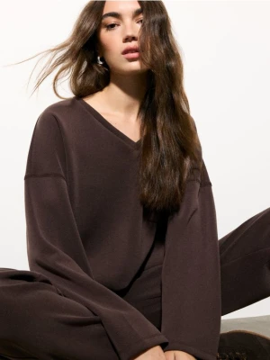 Mohito - Czekoladowa bluza z dodatkiem modalu - ciemnobrązowy