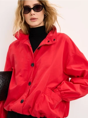 Mohito - Czerwona kurtka z wysokim kołnierzem - czerwony