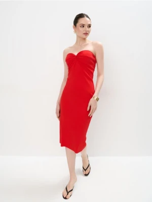 Mohito - Czerwona sukienka midi bez ramiączek - czerwony