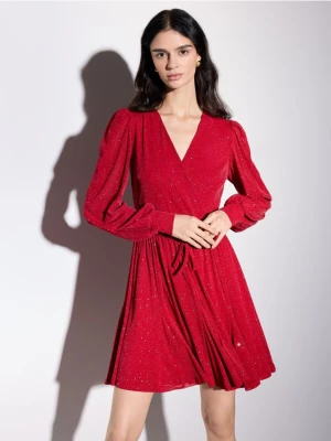 Mohito - Czerwona sukienka mini z metalizowaną nitką - czerwony