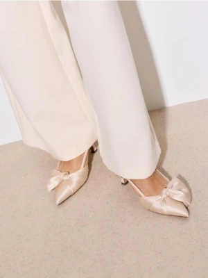 Mohito - Czółenka z kokardą - beżowy