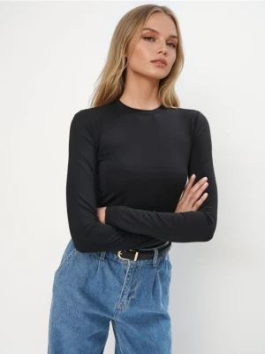 Mohito - Dopasowana bluzka basic - czarny