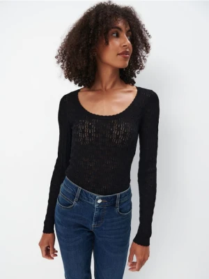 Mohito - Dopasowany sweter - czarny