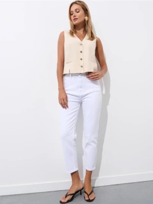 Mohito - Jeansy mom slim PETITE - biały