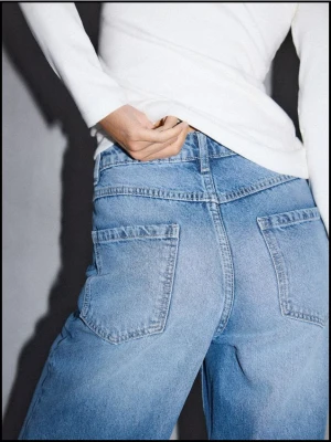 Mohito - Jeansy wide leg - niebieski