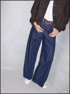 Mohito - Jeansy wide leg z paskiem - granatowy