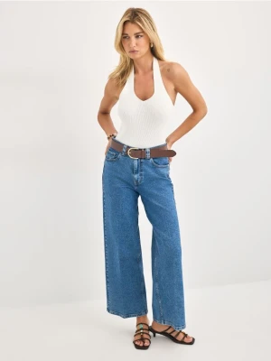 Mohito - Jeansy wide leg z paskiem petite - niebieski