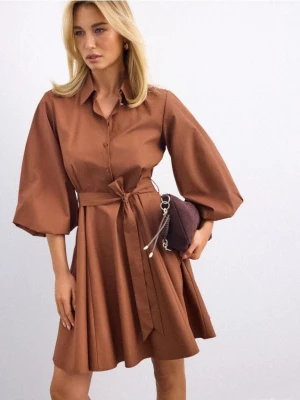 Mohito - Koszulowa sukienka mini z lyocellem - ciemnobrązowy