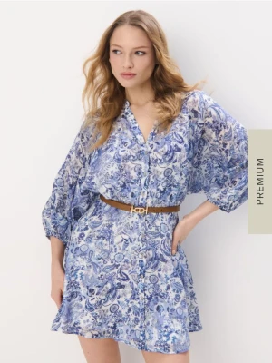 Mohito - Koszulowa sukienka mini z paskiem - niebieski