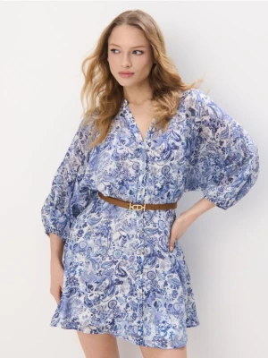 Mohito - Koszulowa sukienka mini z paskiem - niebieski